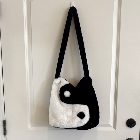 Yin Yang Black and White Shoulder Bag - Picture 1 of 5